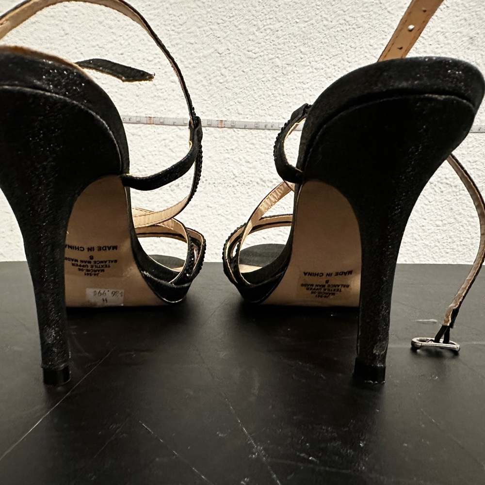 Women’s black sparkly heels size 8